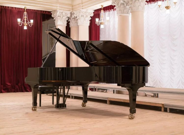 Safeguarding Your Instrument: The Importance of Professional Piano Movers